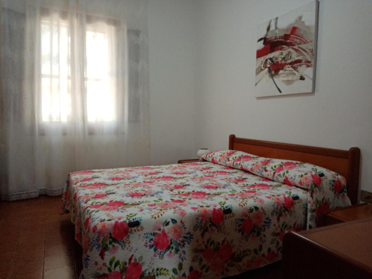 La Casa Di Gaia Villa Cabras Bagian luar foto